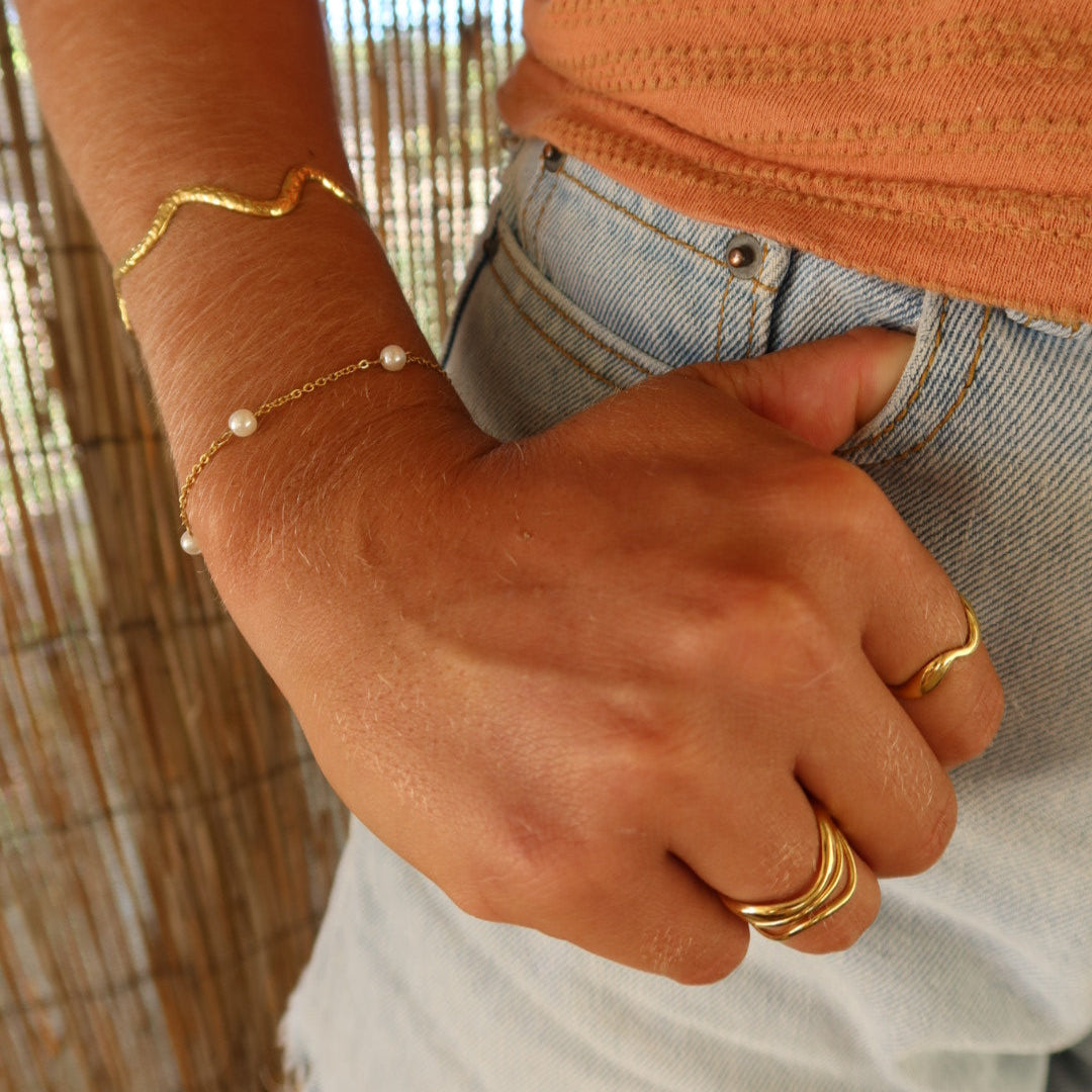 Luci Gold Pearl Bracelet