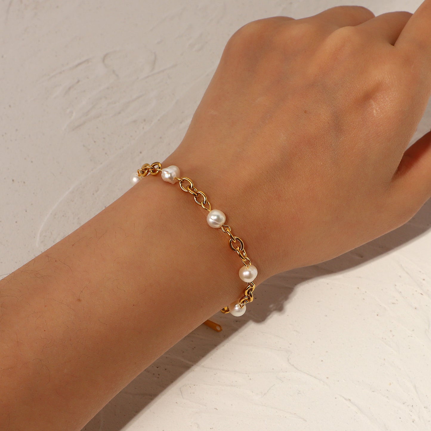Lovina Gold Pearl Bracelet