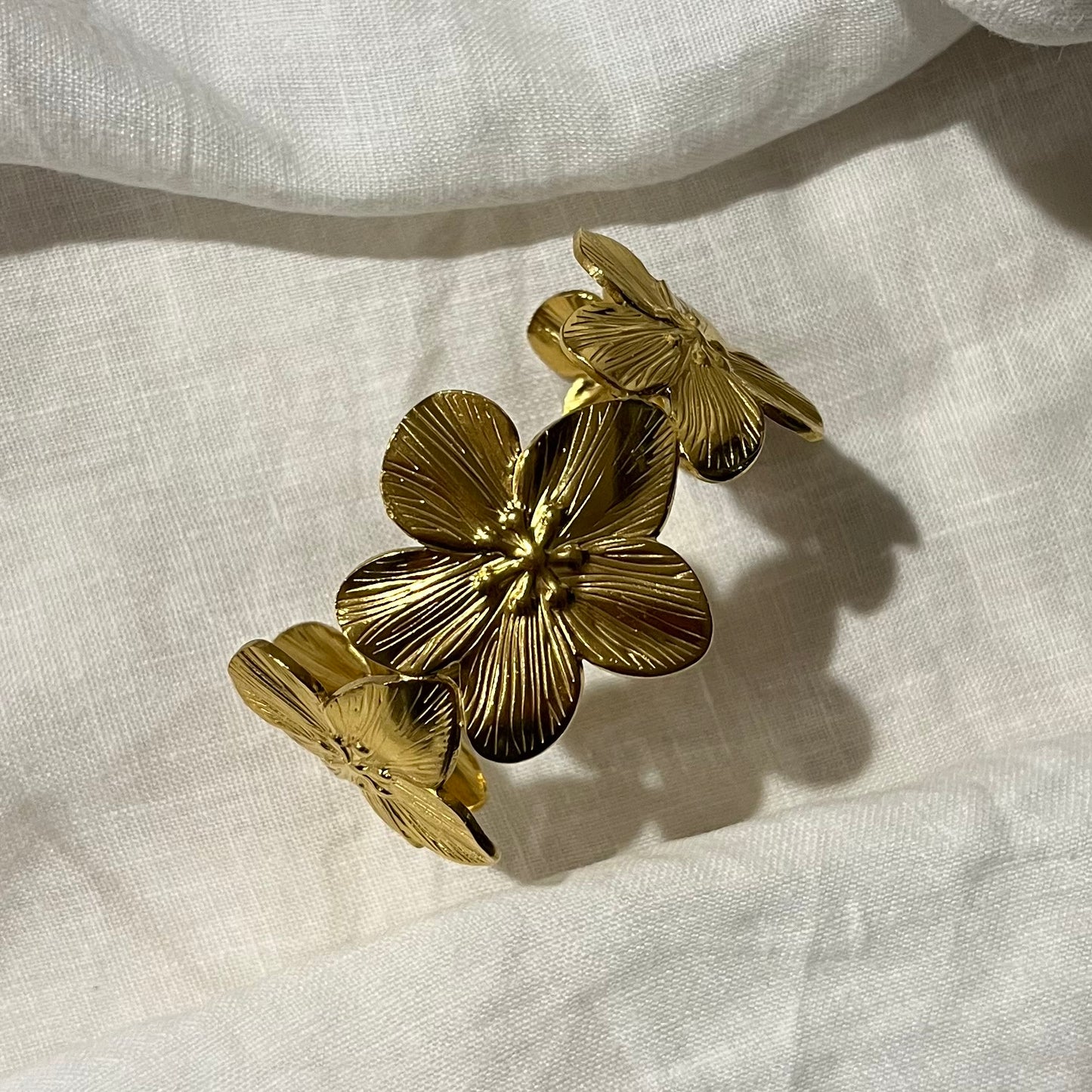 Delilah Cuff