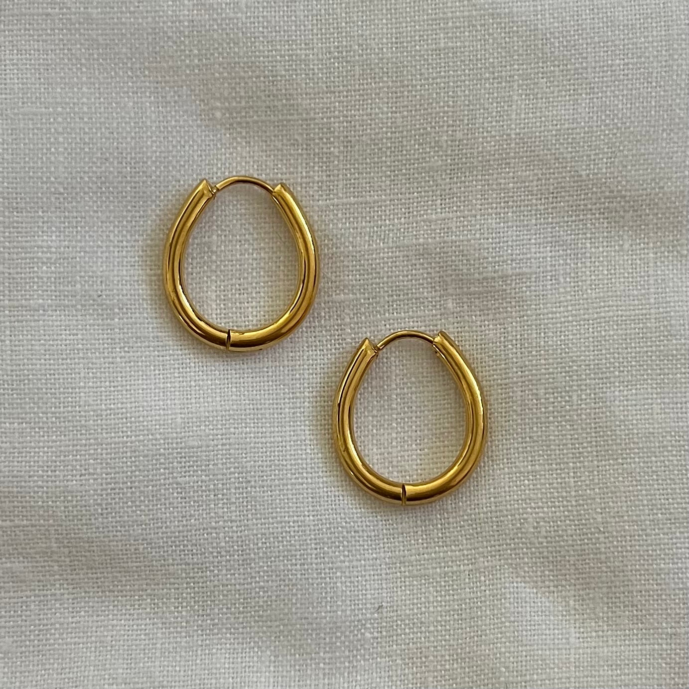Charlie Gold Hoop