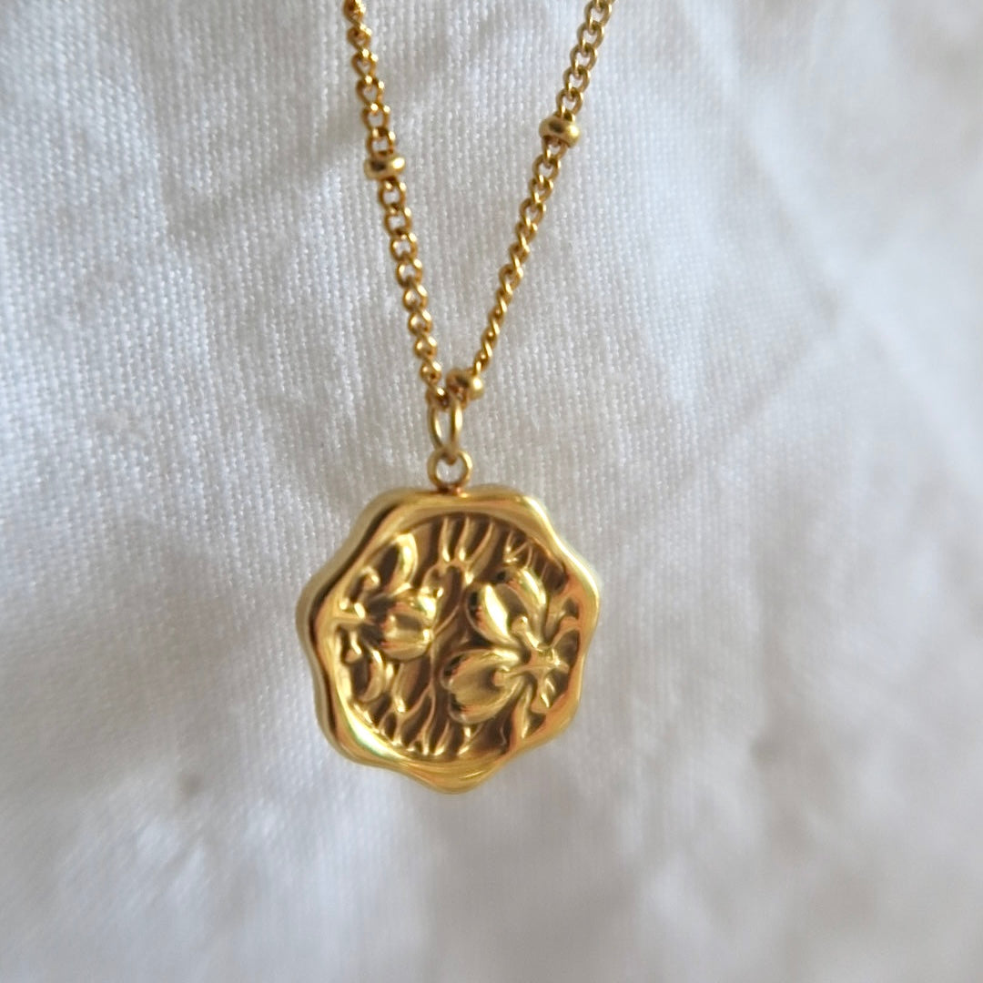 Valley Necklace