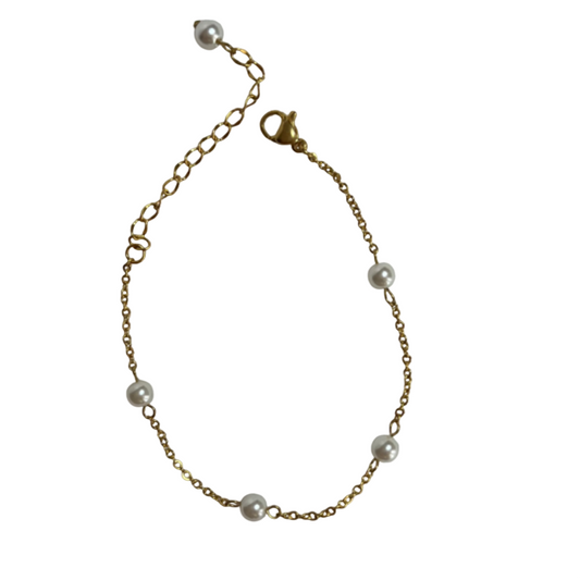 Luci Gold Pearl Bracelet
