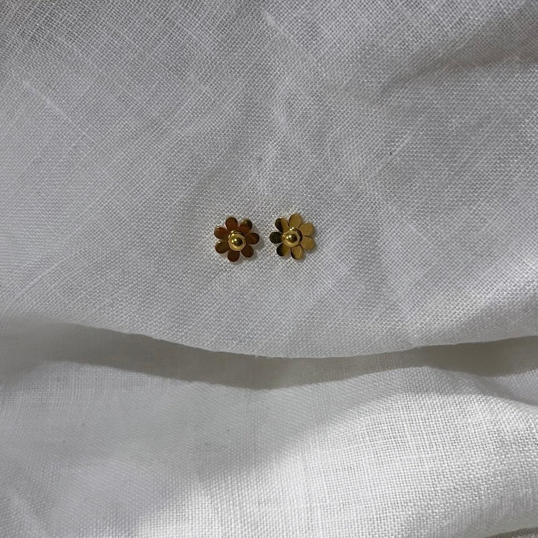 Bellis Stud Earrings