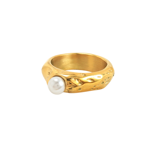 Bianca Pearl Ring