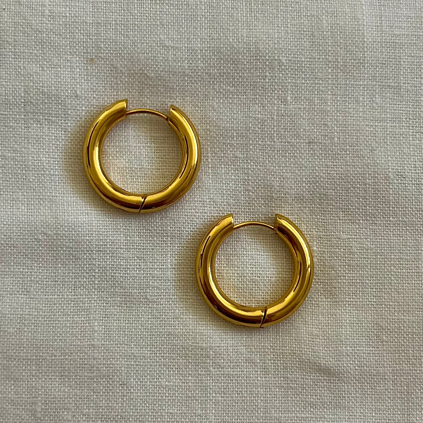 Sophia Gold Hoop