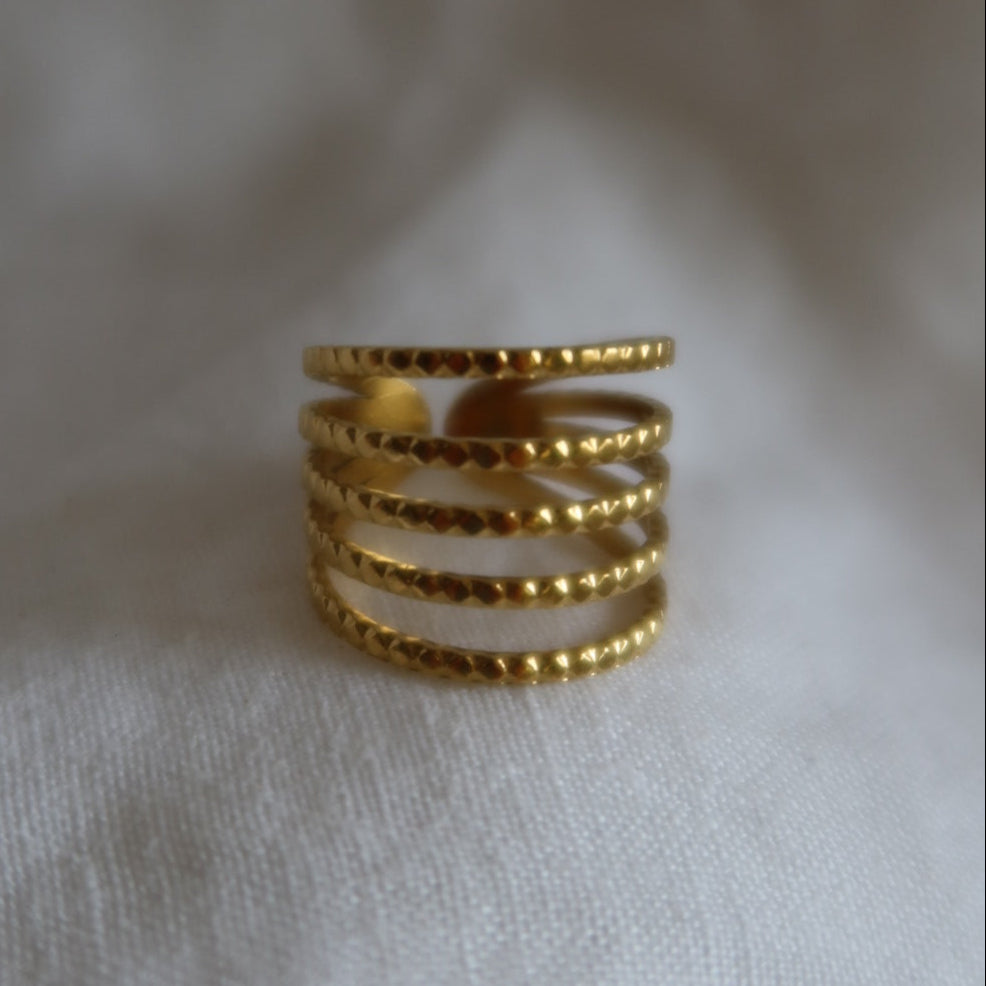 Cinco Ring