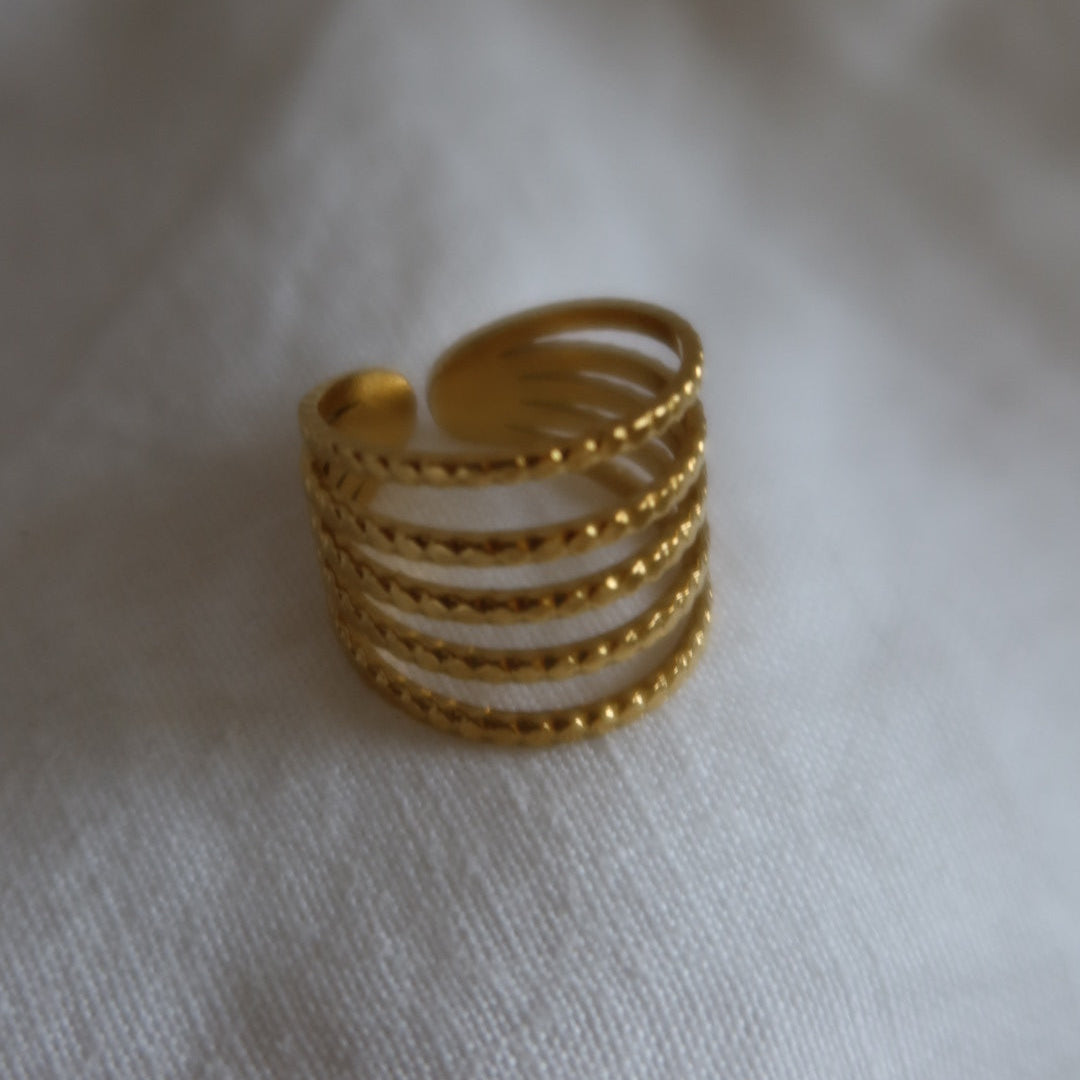 Cinco Ring